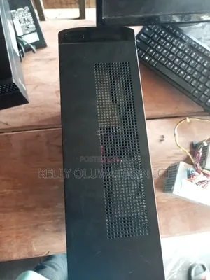 Desktop Computer HP Slimline 270 4GB Intel Core i3 HDD 500GB