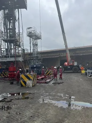 50T Rough Terrain Crane - Super Solid Crane for Your Rig Operations