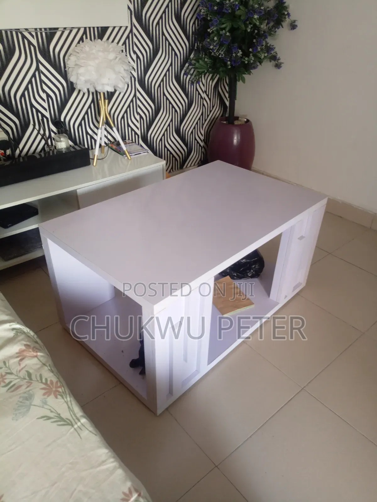 Very Clean Center Table No Scratch