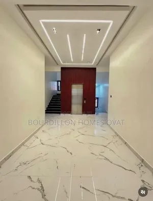 3bdrm Apartment in Lekki Phase 1 for rent