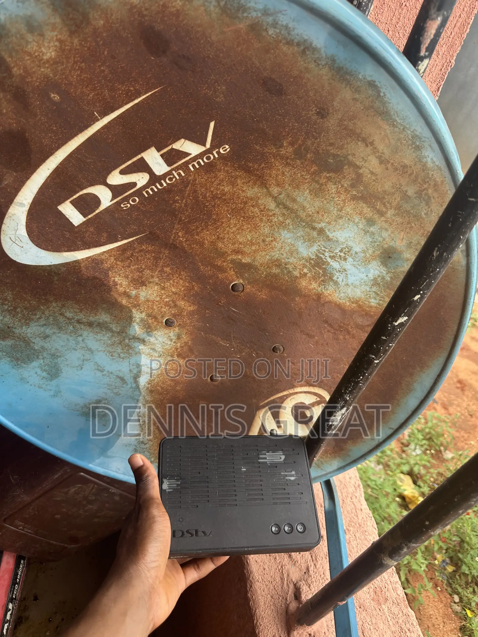DSTV Complete Set and Decoder