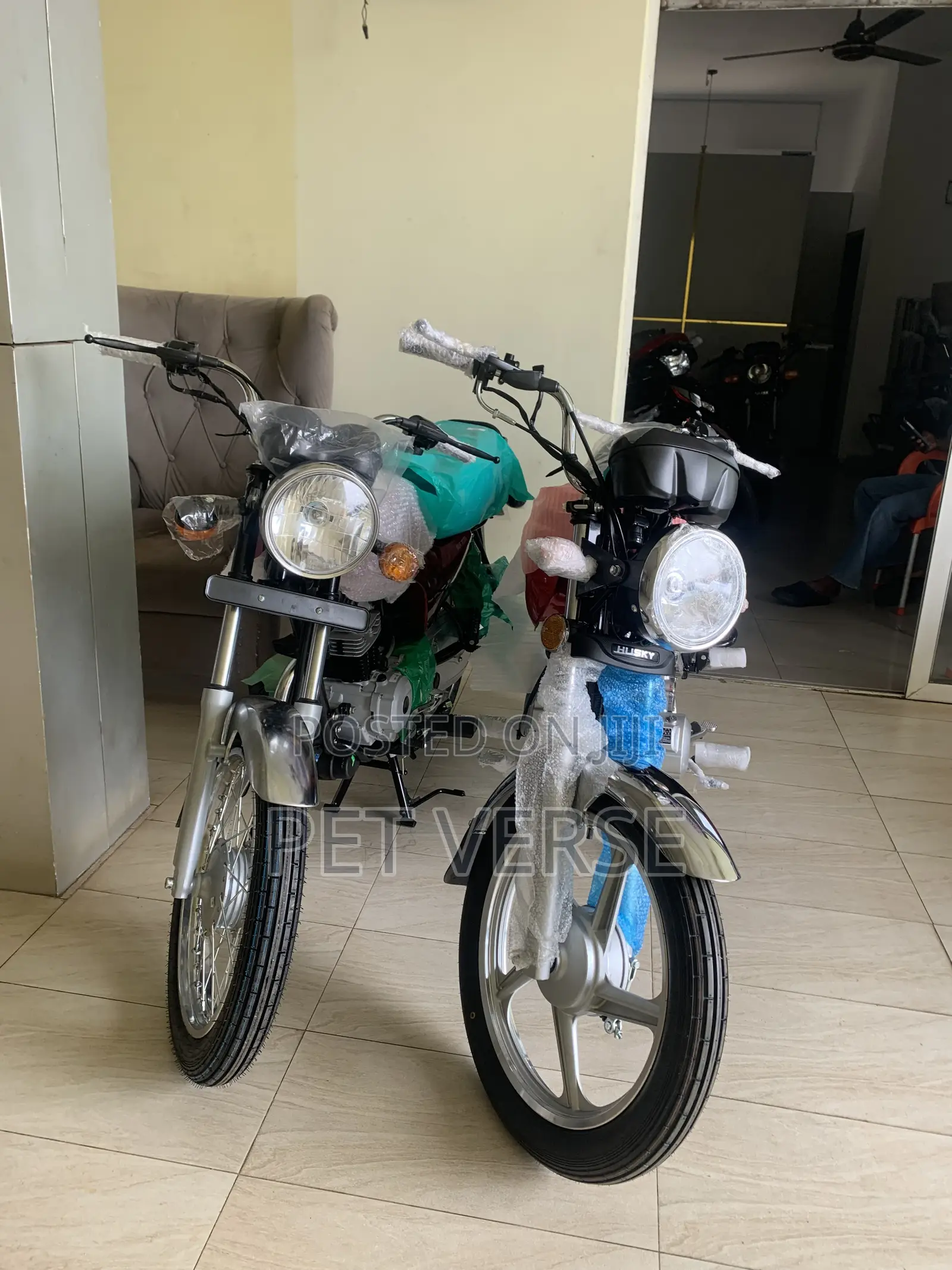 New Bajaj Boxer 2000 Red