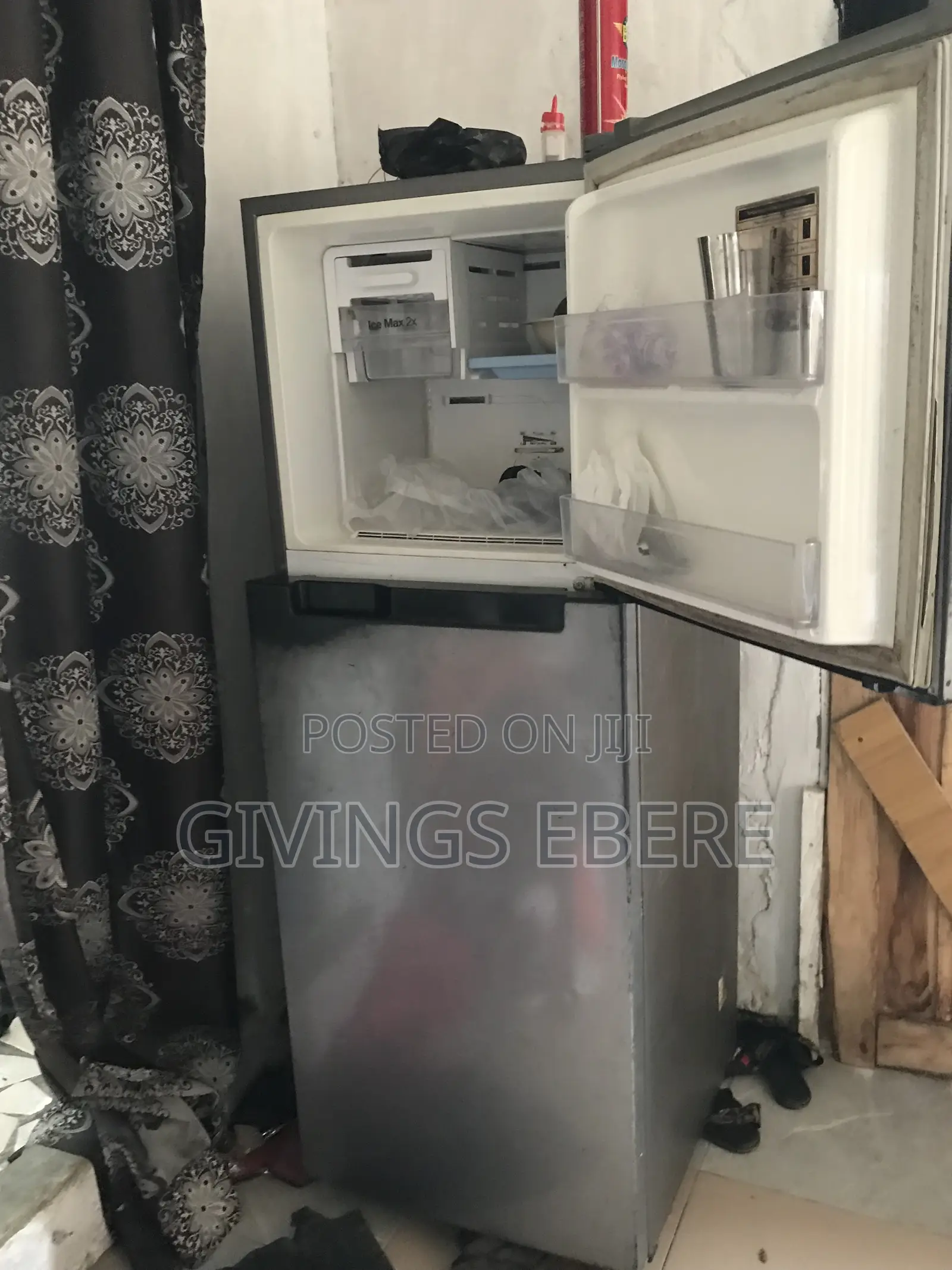 SAMSUNG Refrigerator
