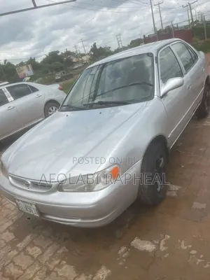 Toyota Corolla 2000 Silver