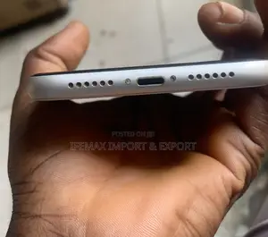 Apple iPhone 11 64 GB White