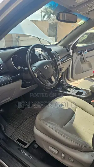 Kia Sorento LX 4dr SUV (2.4L 4cyl 6A) 2014 Gray