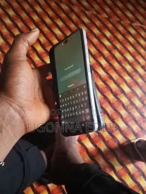 Tecno Spark 20 128 GB Silver