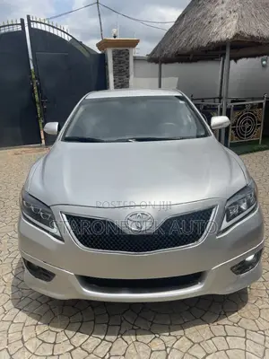 Toyota Camry LE 4dr Sedan (2.4L 4cyl 5A) 2009 Silver