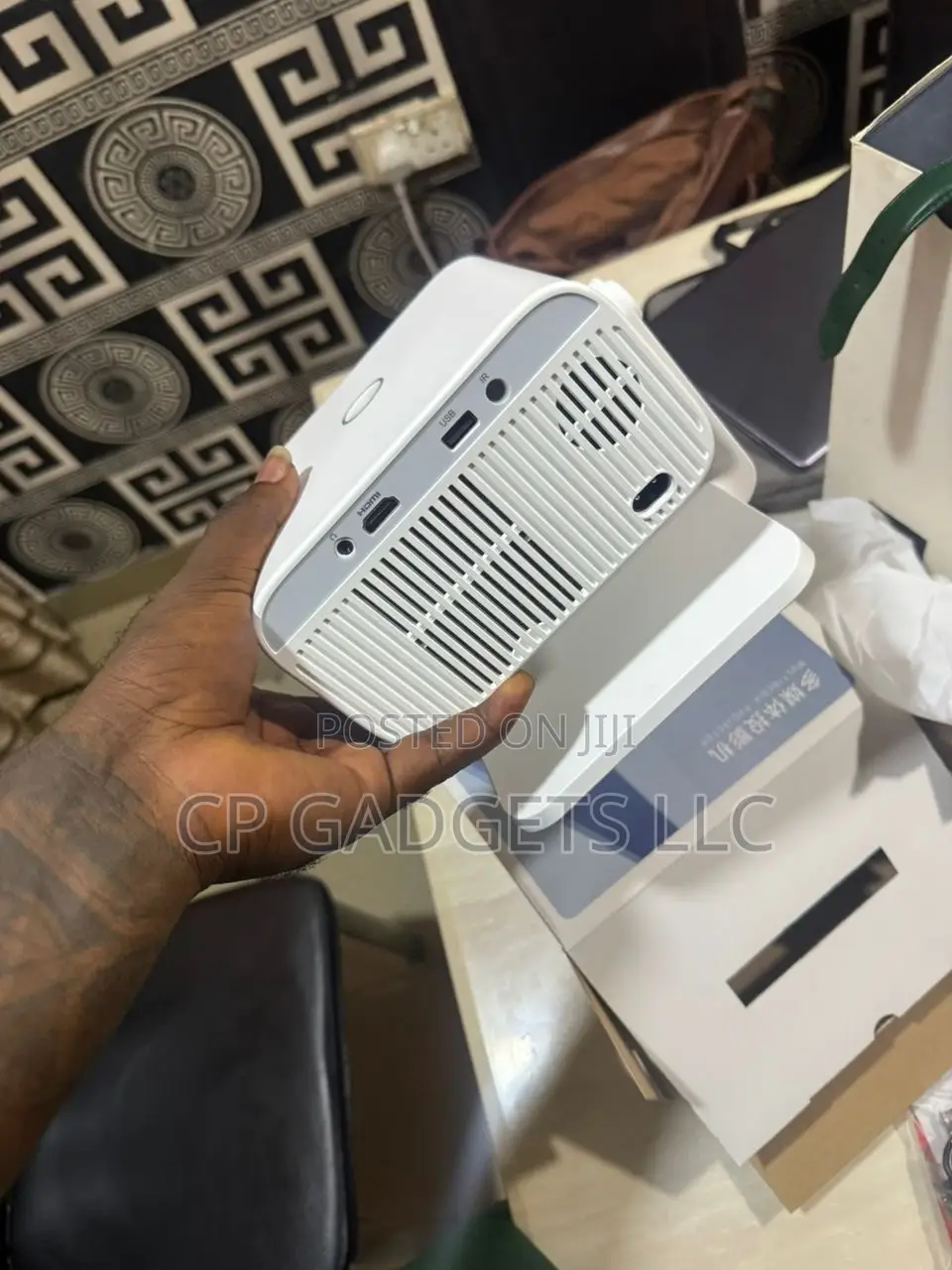 Multimedia Projector