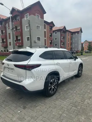 Toyota Highlander 2024 White