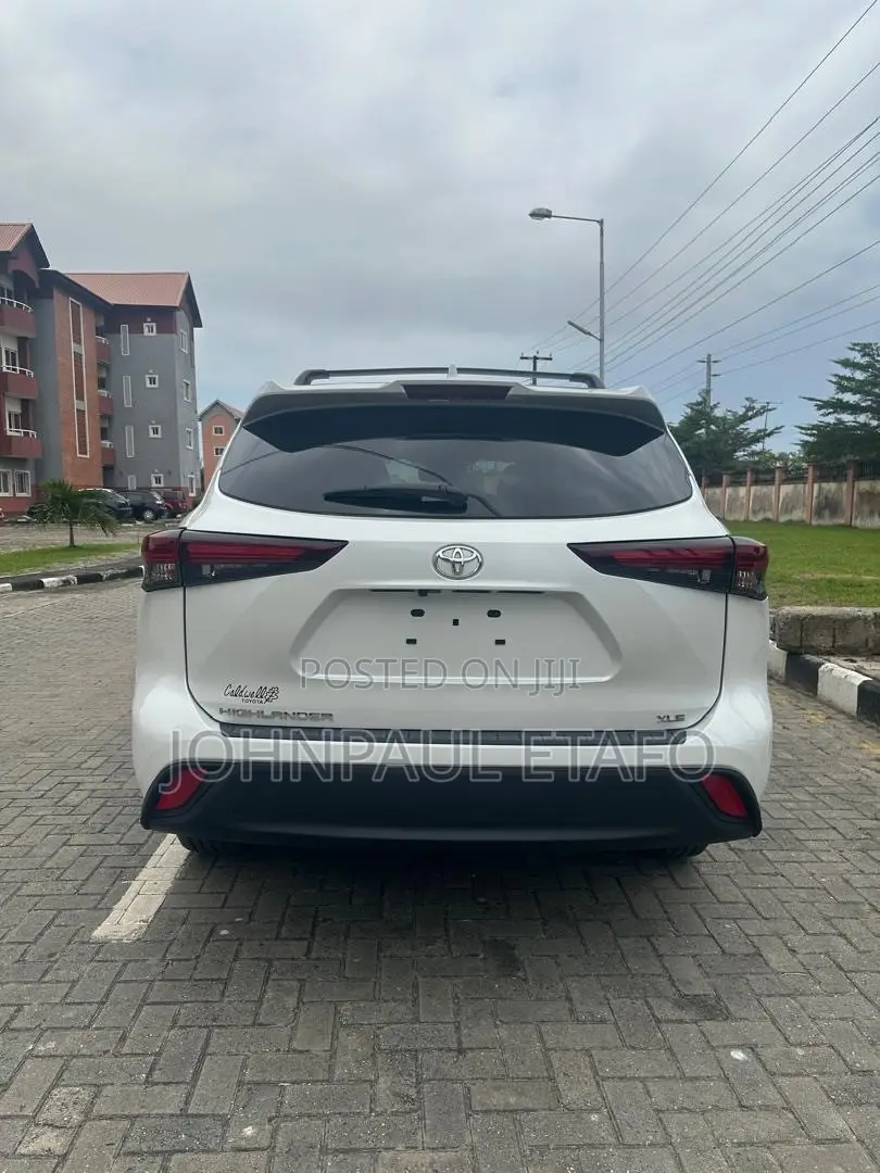 Toyota Highlander 2024 White