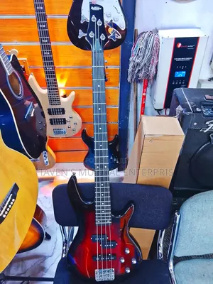 Ibanez SOUNDGEAR Gio Four String Bass Electric Guitar