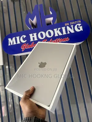 Laptop Apple MacBook Air 2022 M2 8GB Apple M2 SSD 256GB