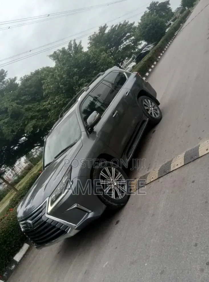 Lexus LX 2016 Gray