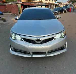 Toyota Camry SE 4dr Sedan (2.5L 4cyl 6A) 2013 Silver