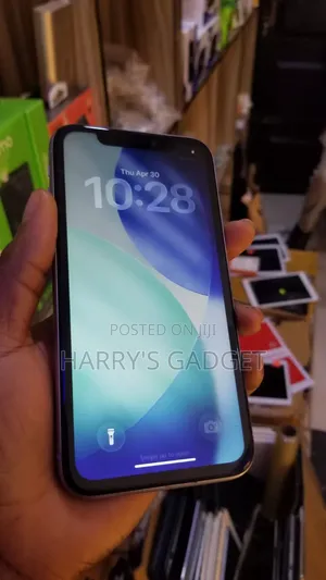 Apple iPhone 11 64 GB Purple