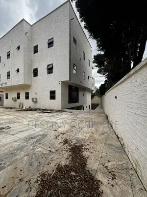 7bdrm Duplex in Maitama for sale