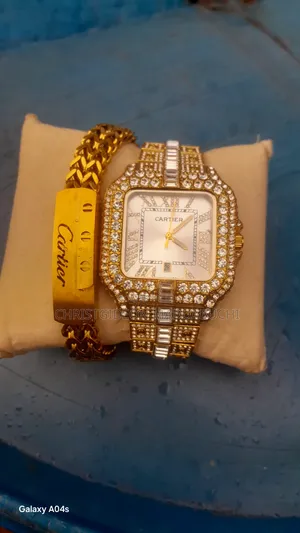 Shiny Gold Cartier Analog for Sale