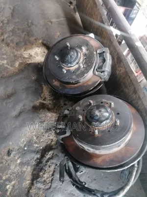 Complete Back Hub for Toyota Sequoia