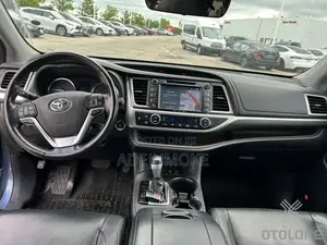 Toyota Highlander Limited Platinum 4x4 V6 (3.5L 6cyl 8A) 2017 Blue