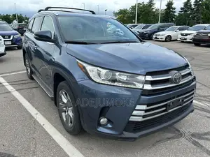 Toyota Highlander Limited Platinum 4x4 V6 (3.5L 6cyl 8A) 2017 Blue