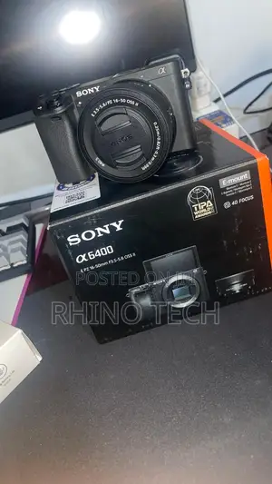 Sony Α6400 + 16-50mm Lens