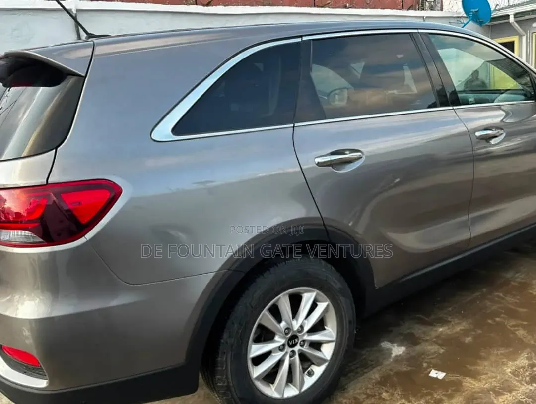 Kia Sorento 2019 Gray