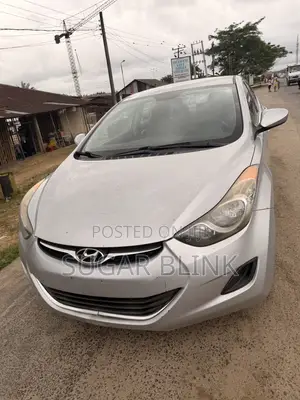 Hyundai Elantra 2012 Silver