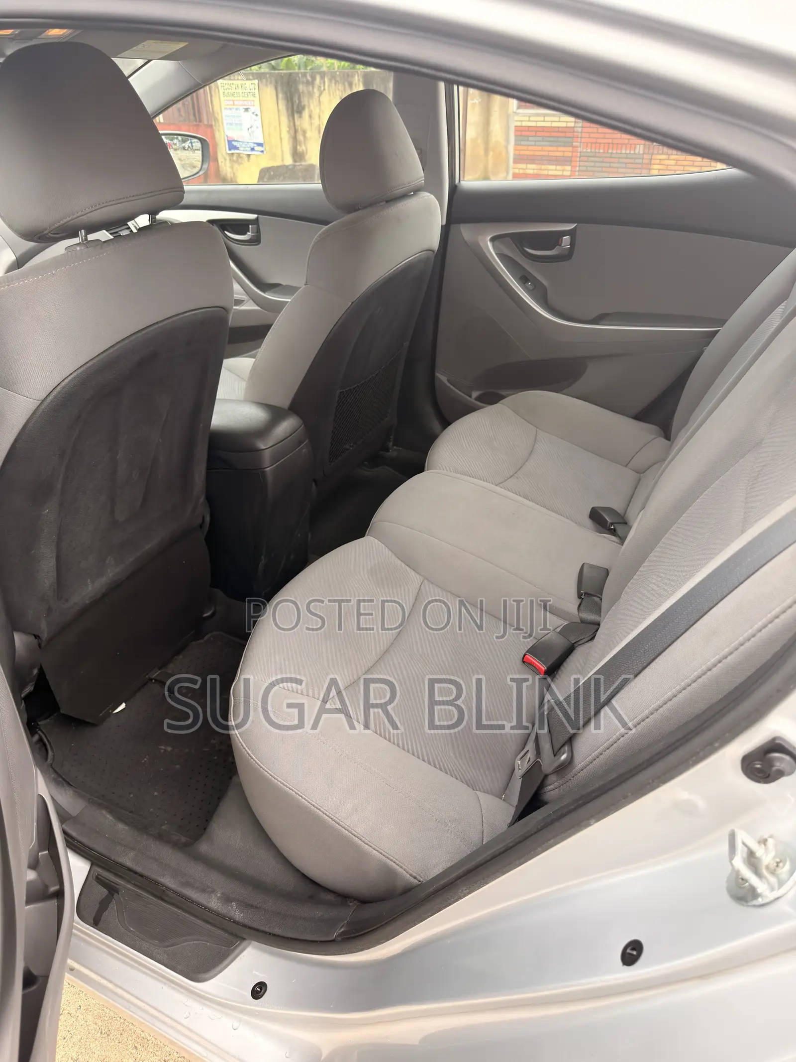Hyundai Elantra 2012 Silver