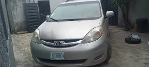 Toyota Sienna XLE Limited 2008 Silver
