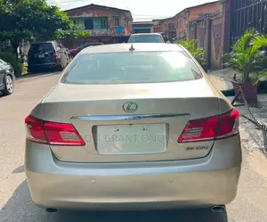 Lexus ES 350 2012 Gold