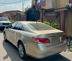Lexus ES 350 2012 Gold