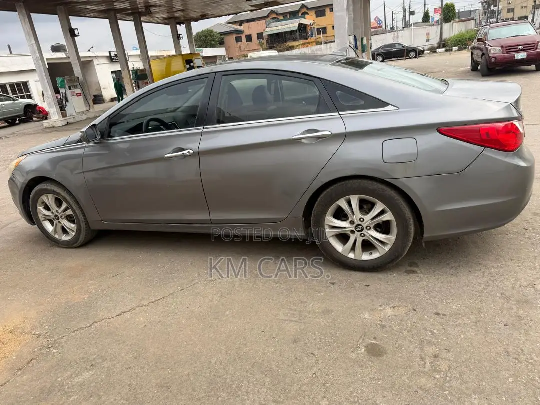 Hyundai Sonata 2012 Gray