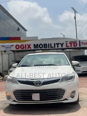 Toyota Avalon 2015 White