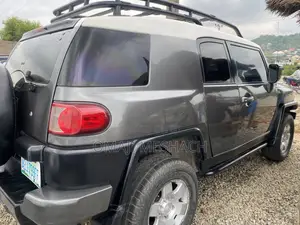 Toyota FJ Cruiser 2006 Gray