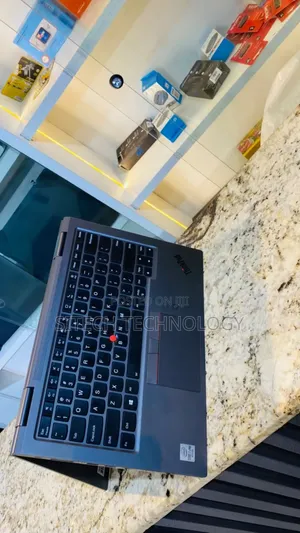 Laptop Lenovo ThinkPad X1 Yoga 16GB Intel Core Ultra 9 SSD 512GB