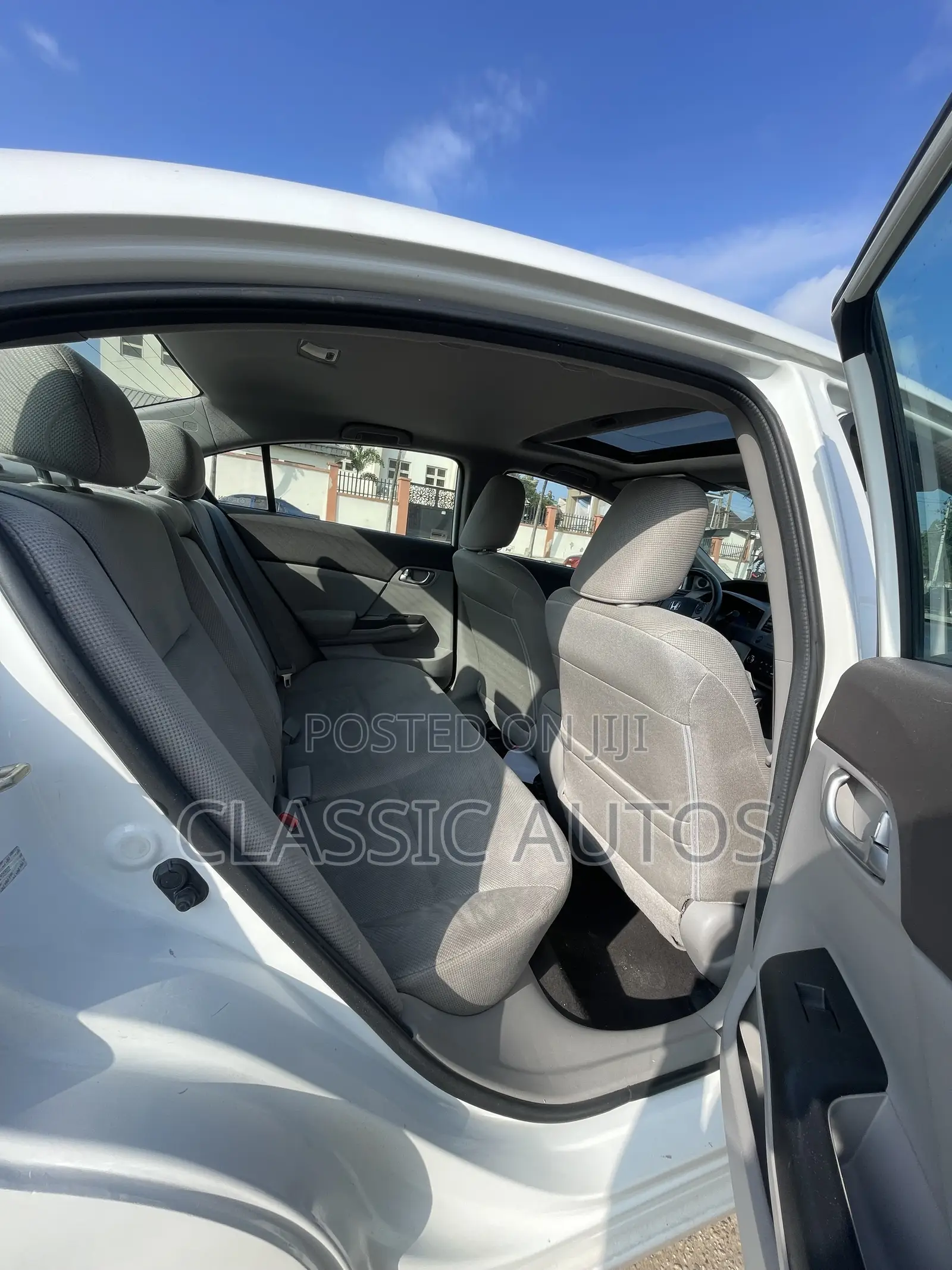 Honda Civic 2012 White