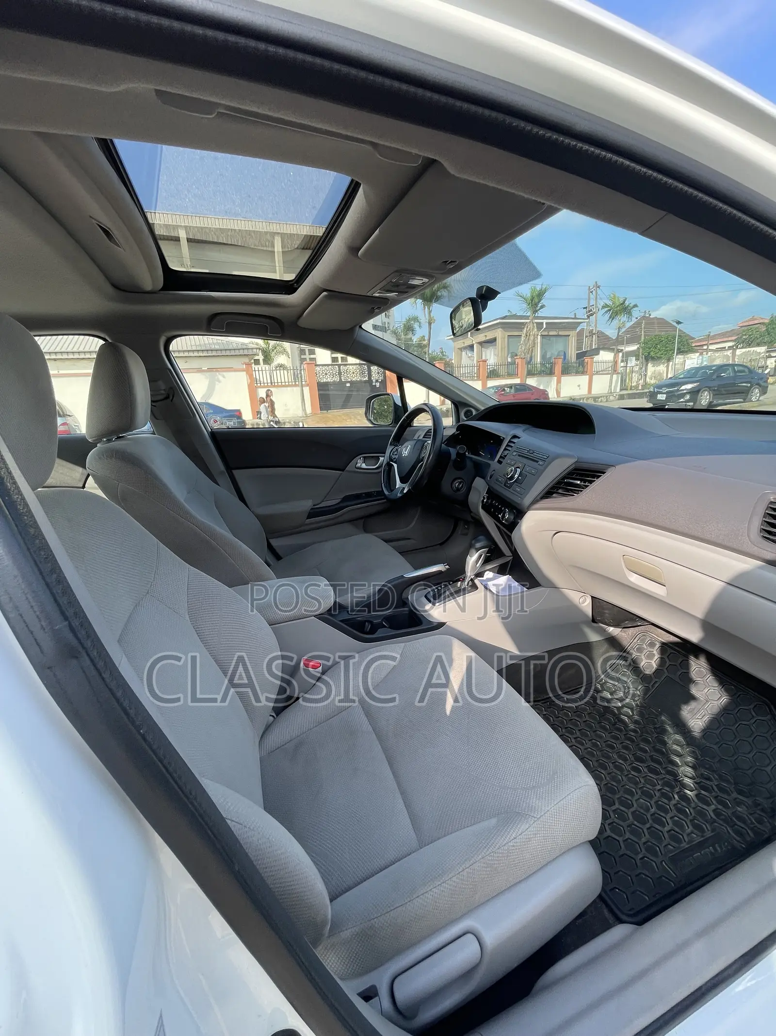 Honda Civic 2012 White
