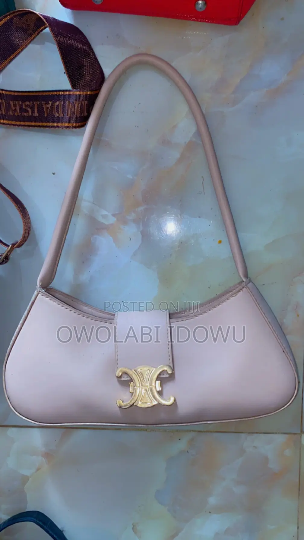 Akube Bags