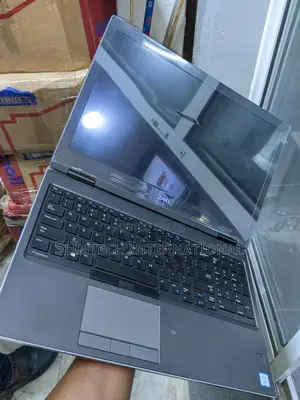 Laptop Dell Precision 7540 8GB Intel Core i7 SSD 256GB