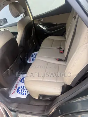 Hyundai Santa Fe GLS 4dr SUV (3.3L 6cyl 6A) 2014 Green