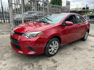 Toyota Corolla 2016 Red