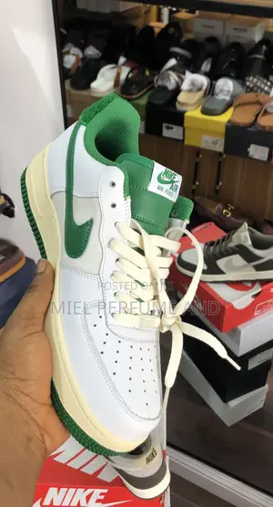 Nike Sneakers