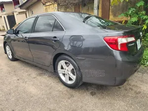 Toyota Camry 2014 Silver