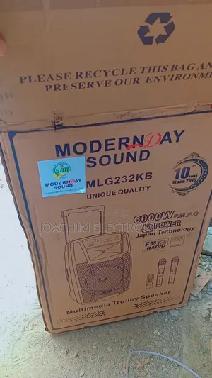 Long Lasting Battery Modern Day Big 12 Inches Public Address System