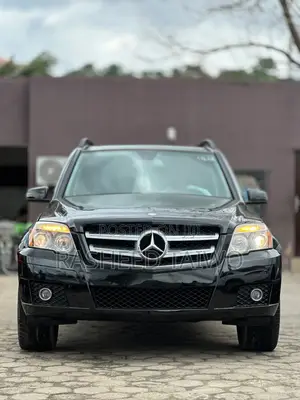 Mercedes-Benz GLK-Class 350 2011 Black