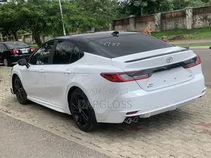 Toyota Camry 2025 White