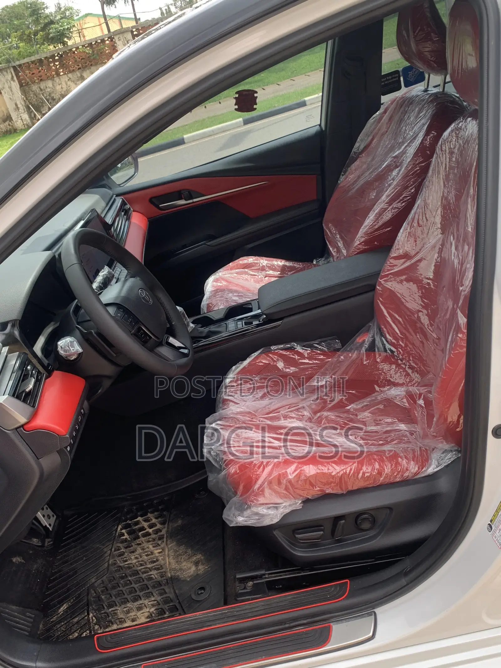 Toyota Camry 2025 White
