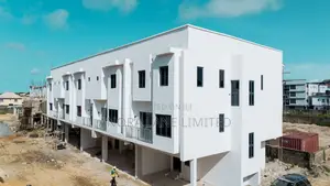 3bdrm Maisonette in Osapa london for sale