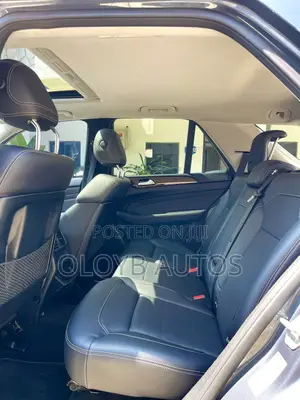 Mercedes-Benz M Class ML350 4MATIC 4dr SUV AWD (3.5L 6cyl 7A) 2015 Gray
